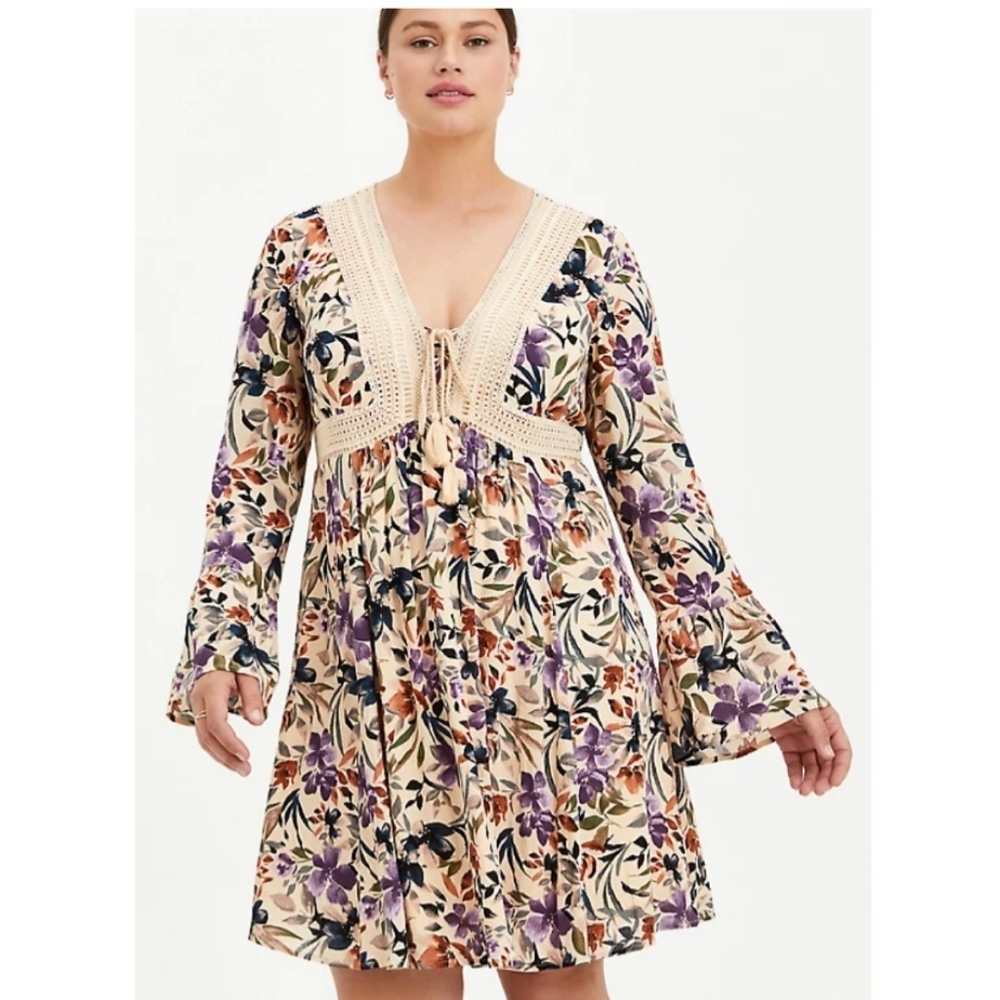 🆕️ Torrid Sand Floral Gauze Lace-Up Skater Dress Size 1X